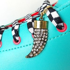 Roller Skate shoelace patch charm